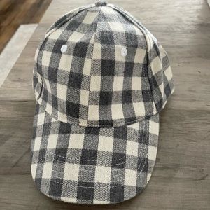 Grey plaid baseball cap